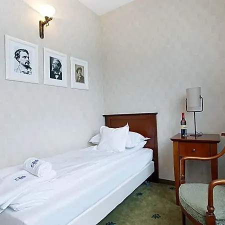 Otel Versant &