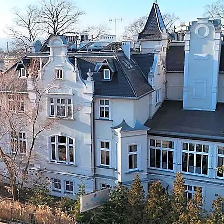מלון Versant & Dzierżoniów