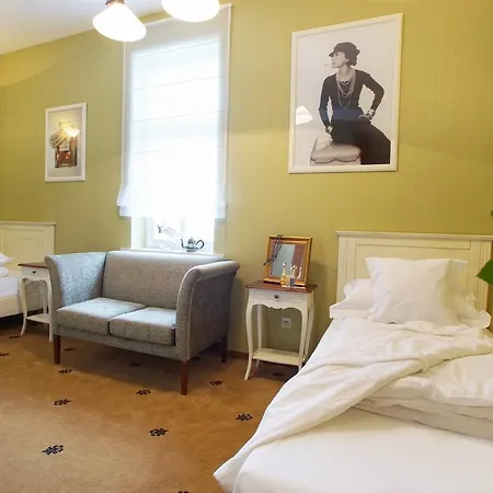 ホテル Versant & 4*