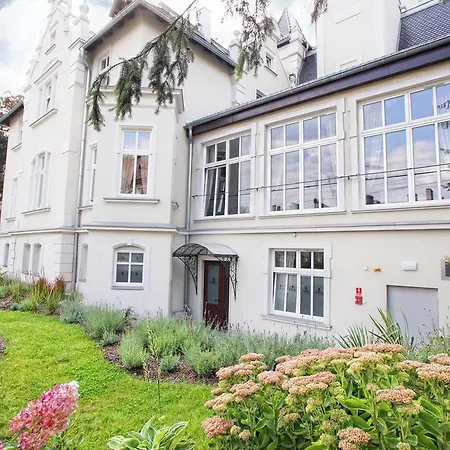 ホテル Versant & Dzierżoniów